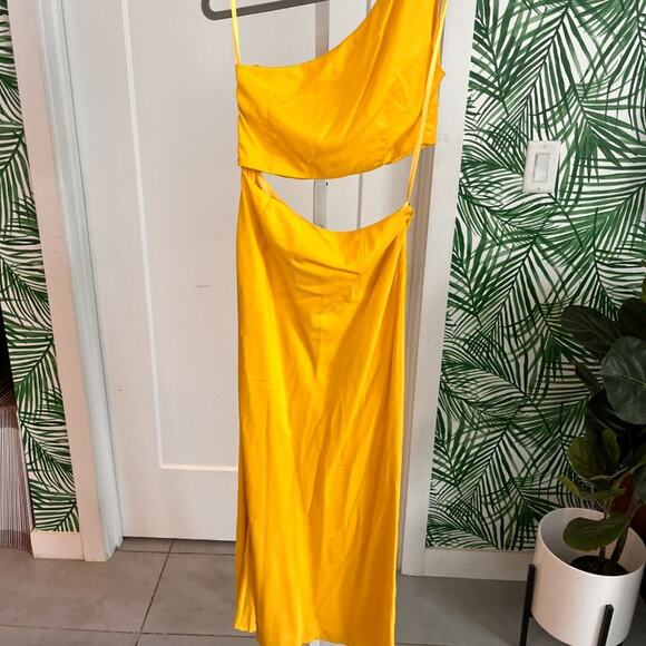 Runaway the Label Yellow Sordec Cutout One Shoulder Dress Small - Picture 7 of 13